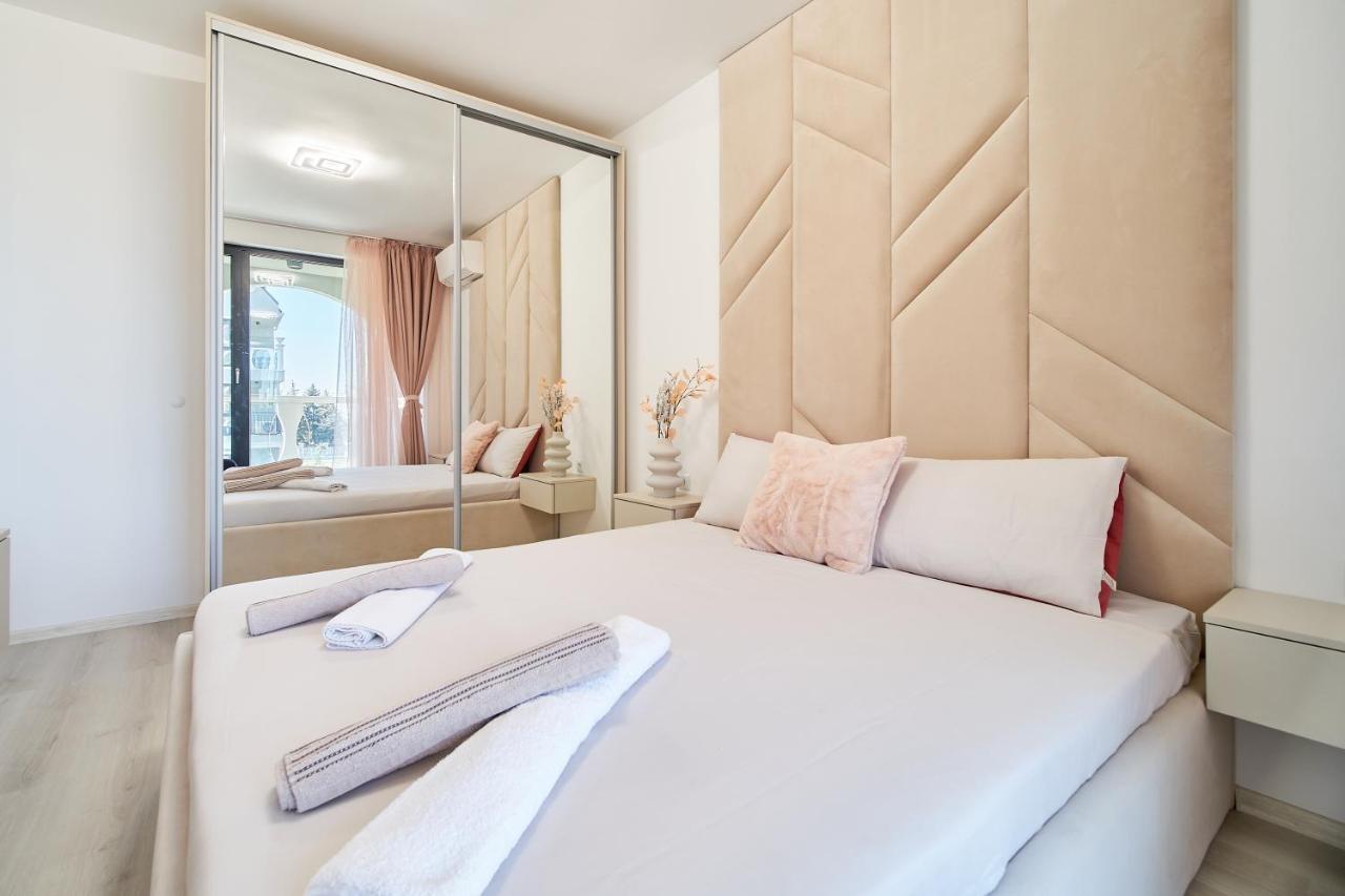 Mediterranea Complex - Luxury Apartment With Sea & Pool View! 바르나 외부 사진